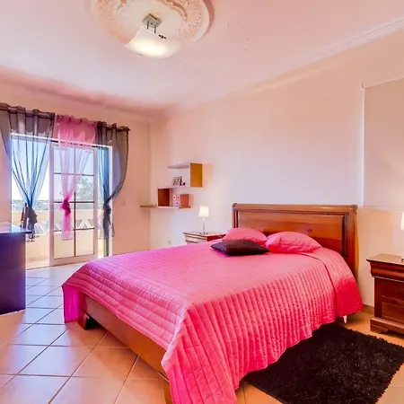 Yellow Country house Almancil